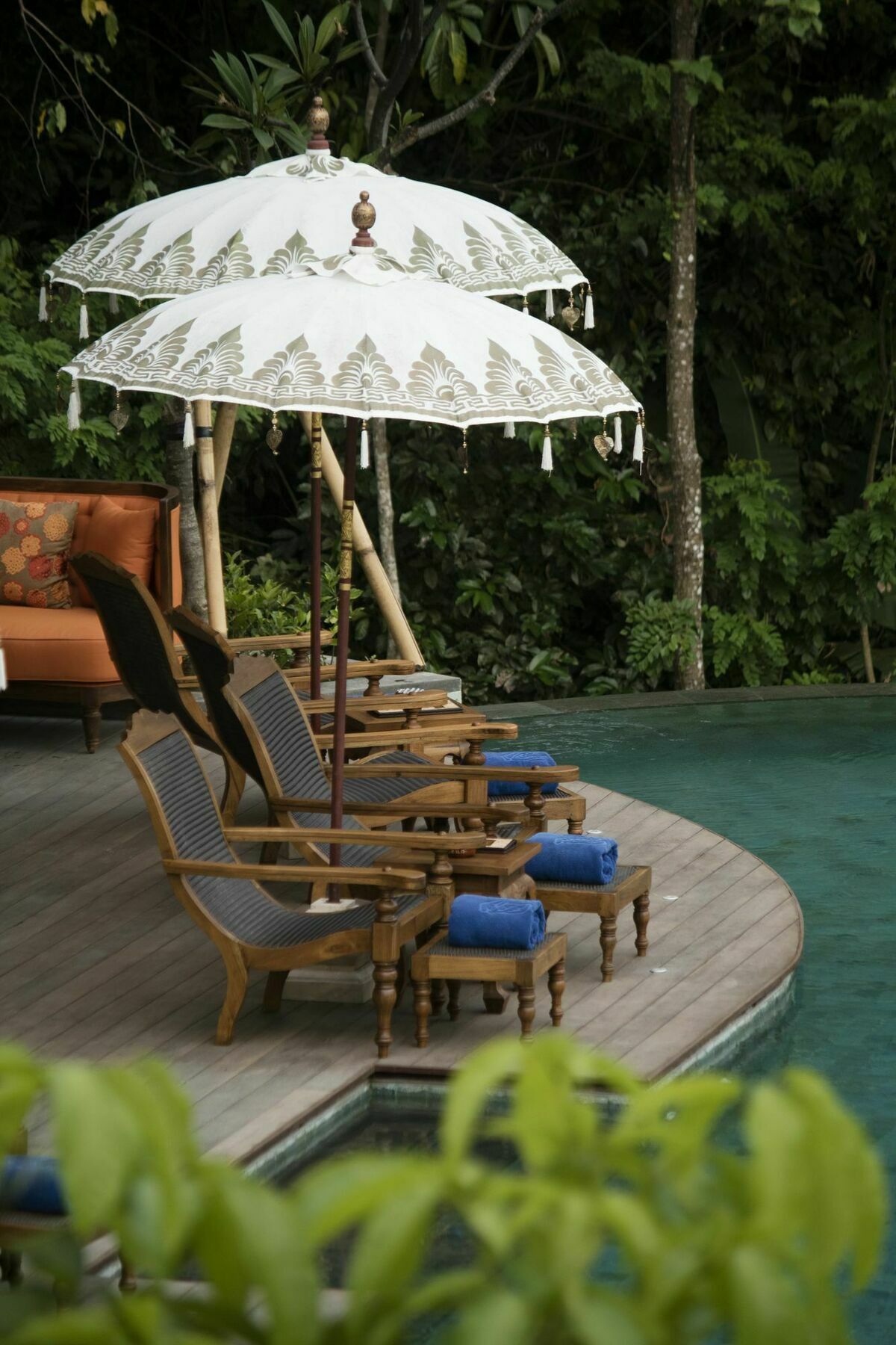 Natya Resort Ubud Экстерьер фото A traditional umbrella